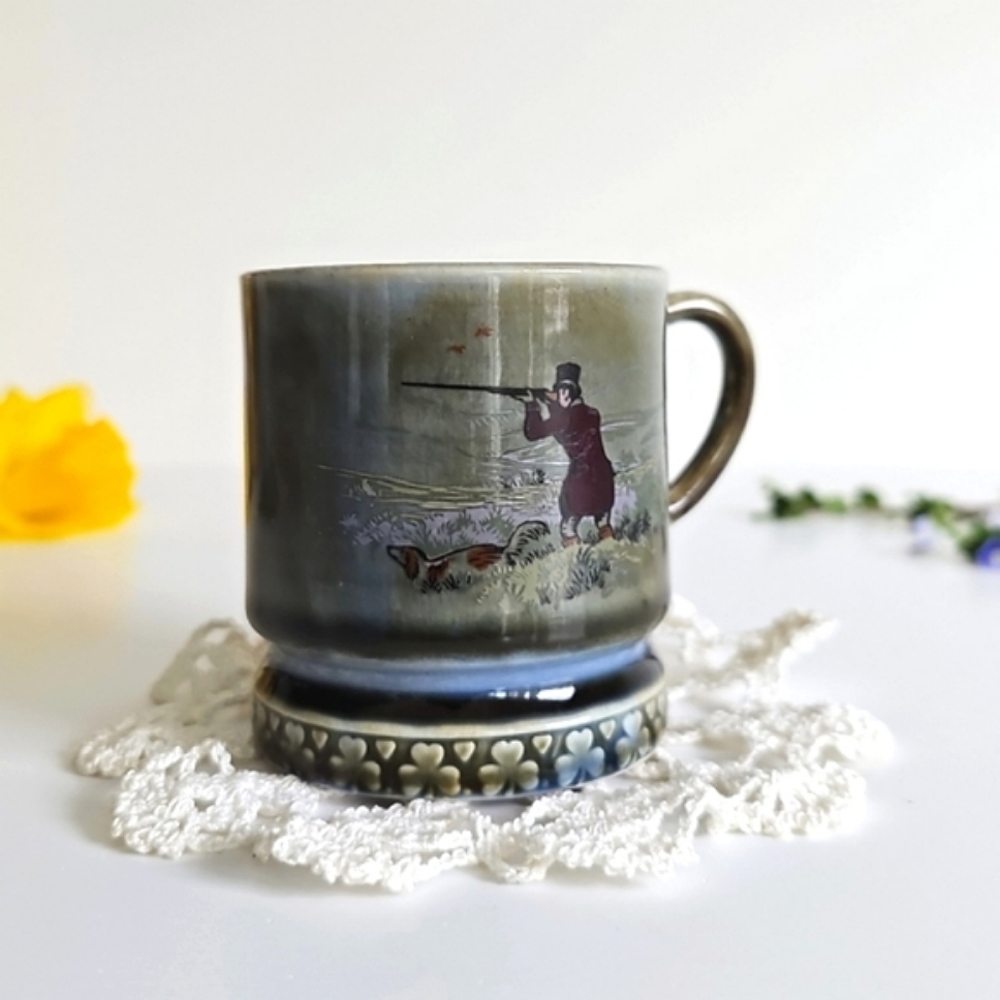 1960s Vintage Irish Porcelain Hunting Scene Mug Blue Interior Ireland